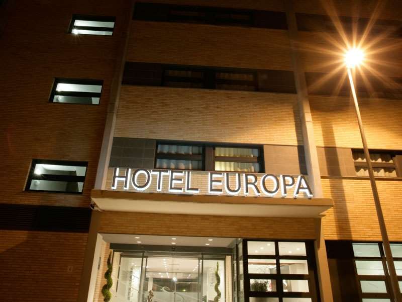 Hotel Europa Utebo Exterior photo